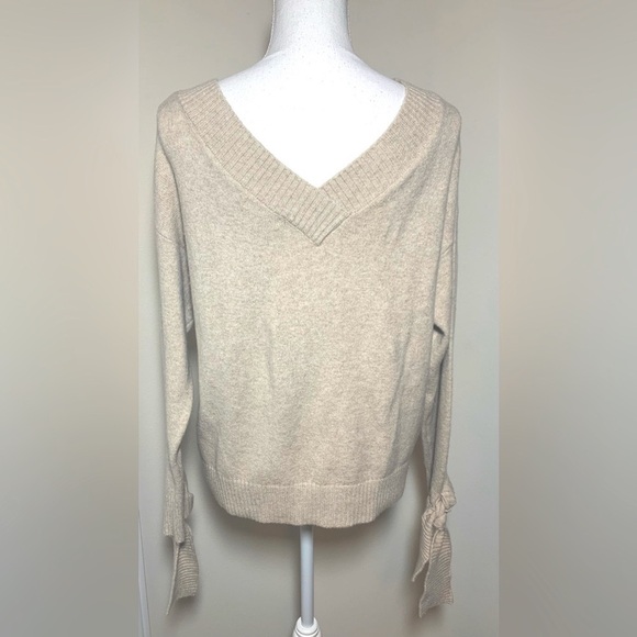 Abound V-Neck 3/4 Sleeve Sweater Women Medium Oatmeal Cotton Blend - Picture 2 of 7